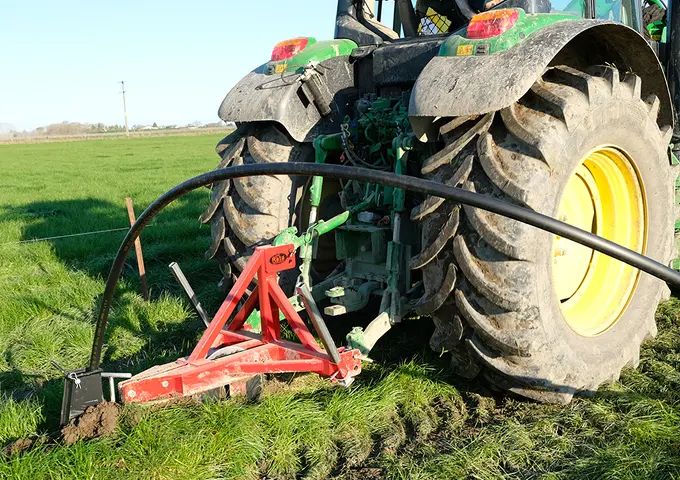 E&i Engineering Ripper Single Leg Ripper with Pipe Layer | New Equipment - Giltrap AgriZone