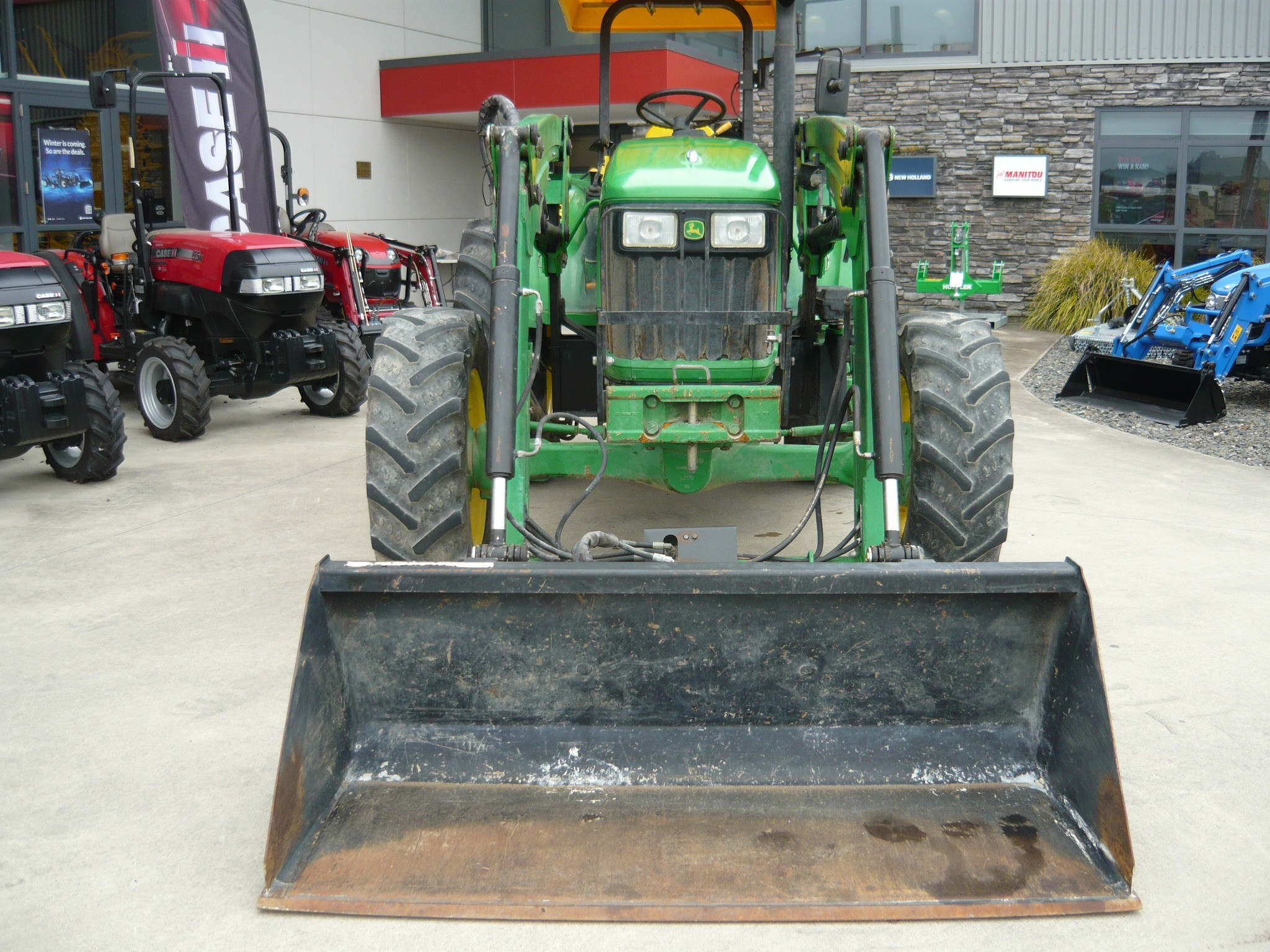 John Deere 5083E