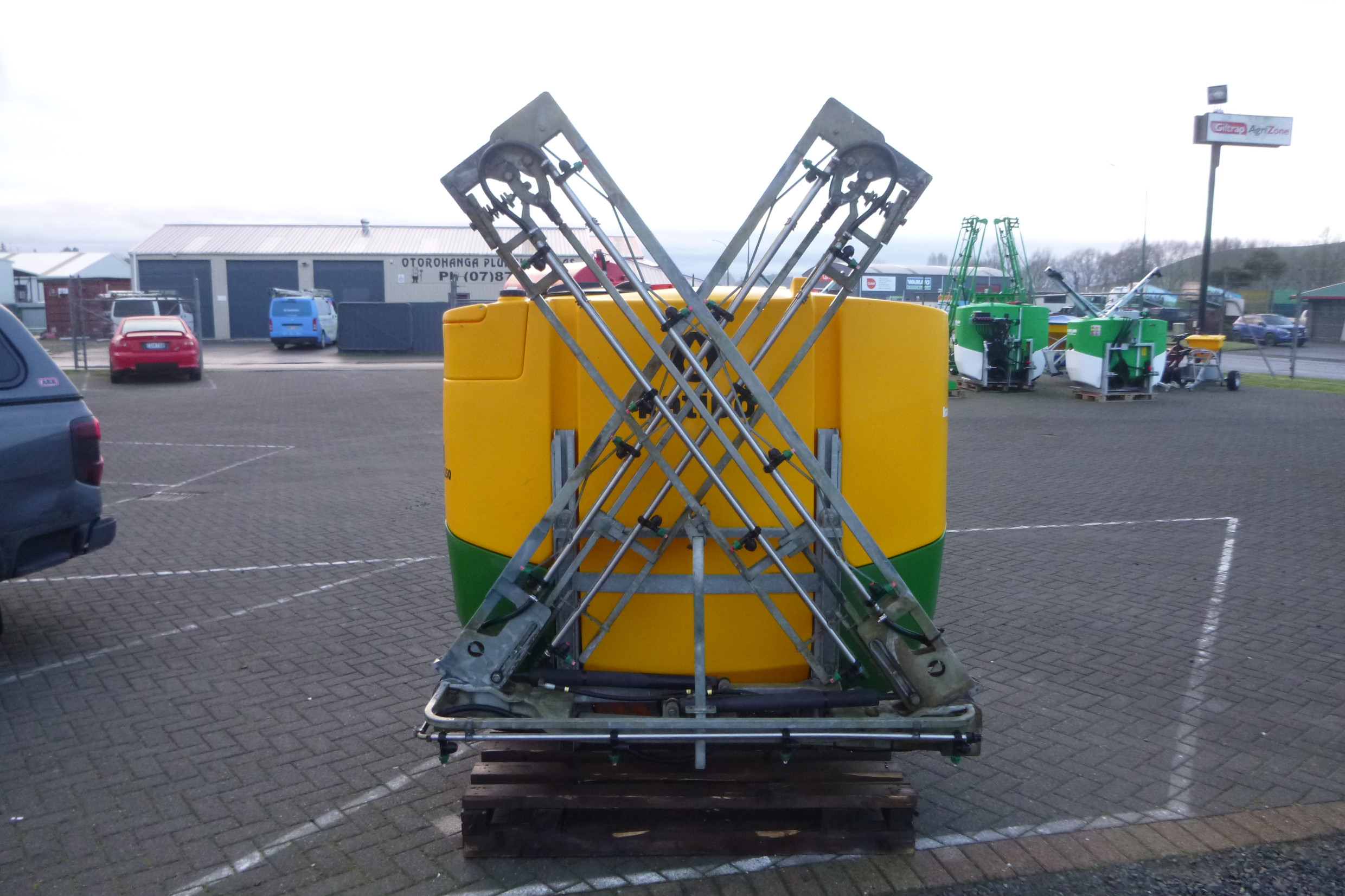 Hustler Katipo 1150