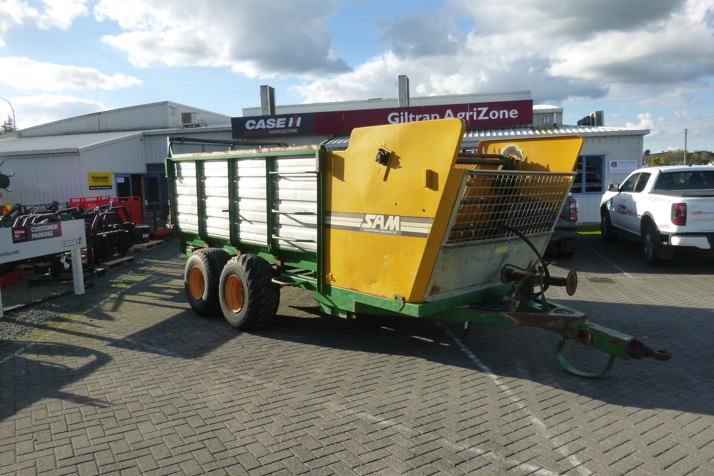 Sam 8 Cubic Metre