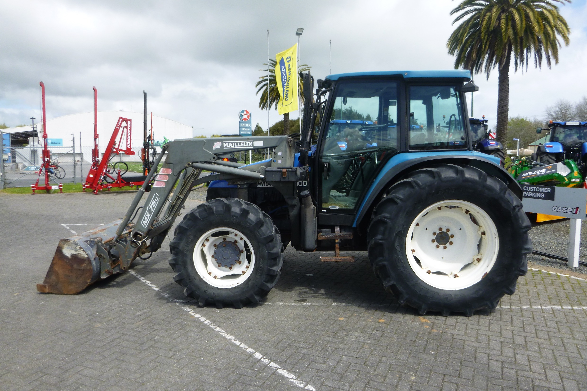 New Holland TL100
