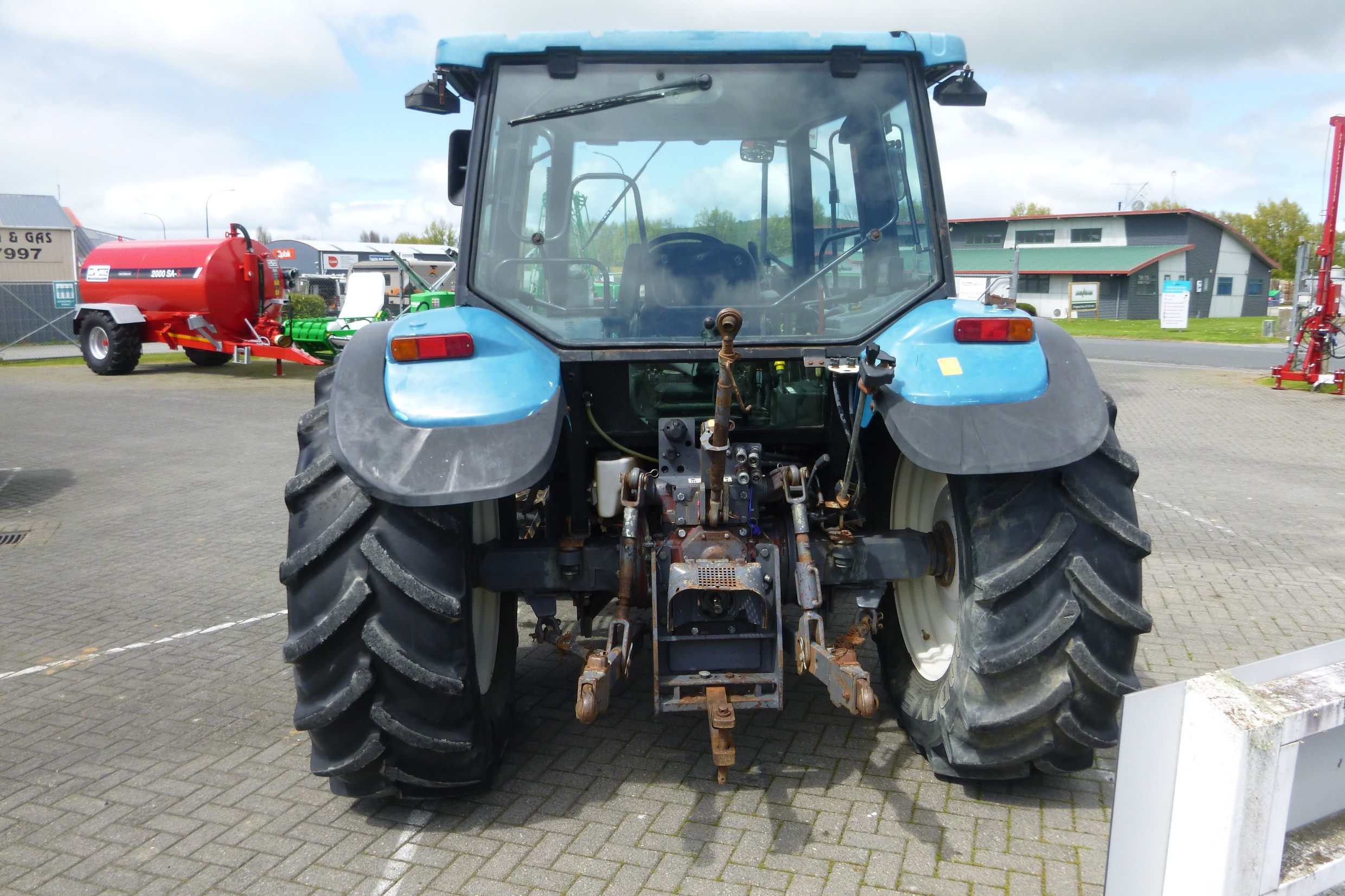 New Holland TL100