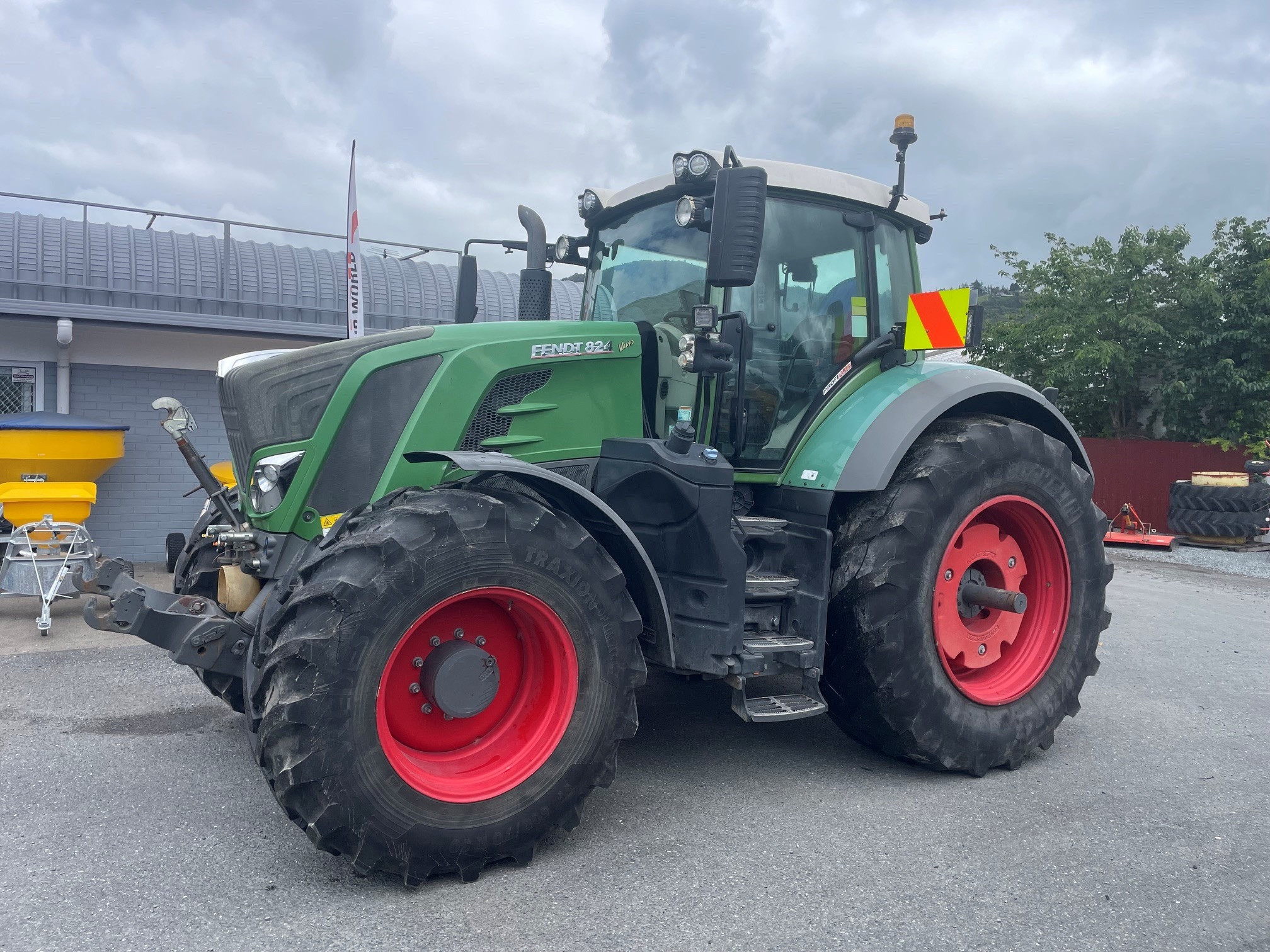 Fendt 824