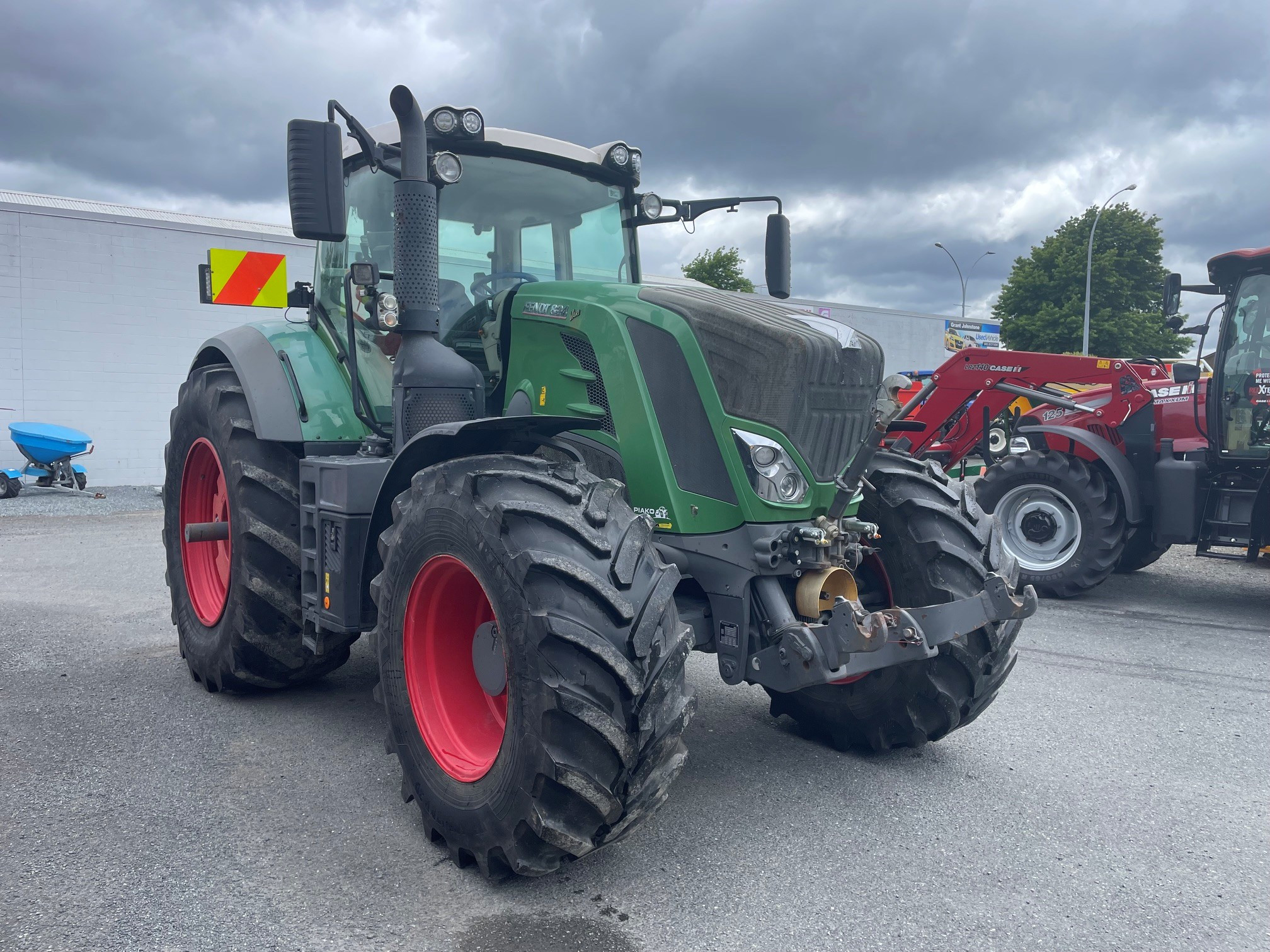 Fendt 824