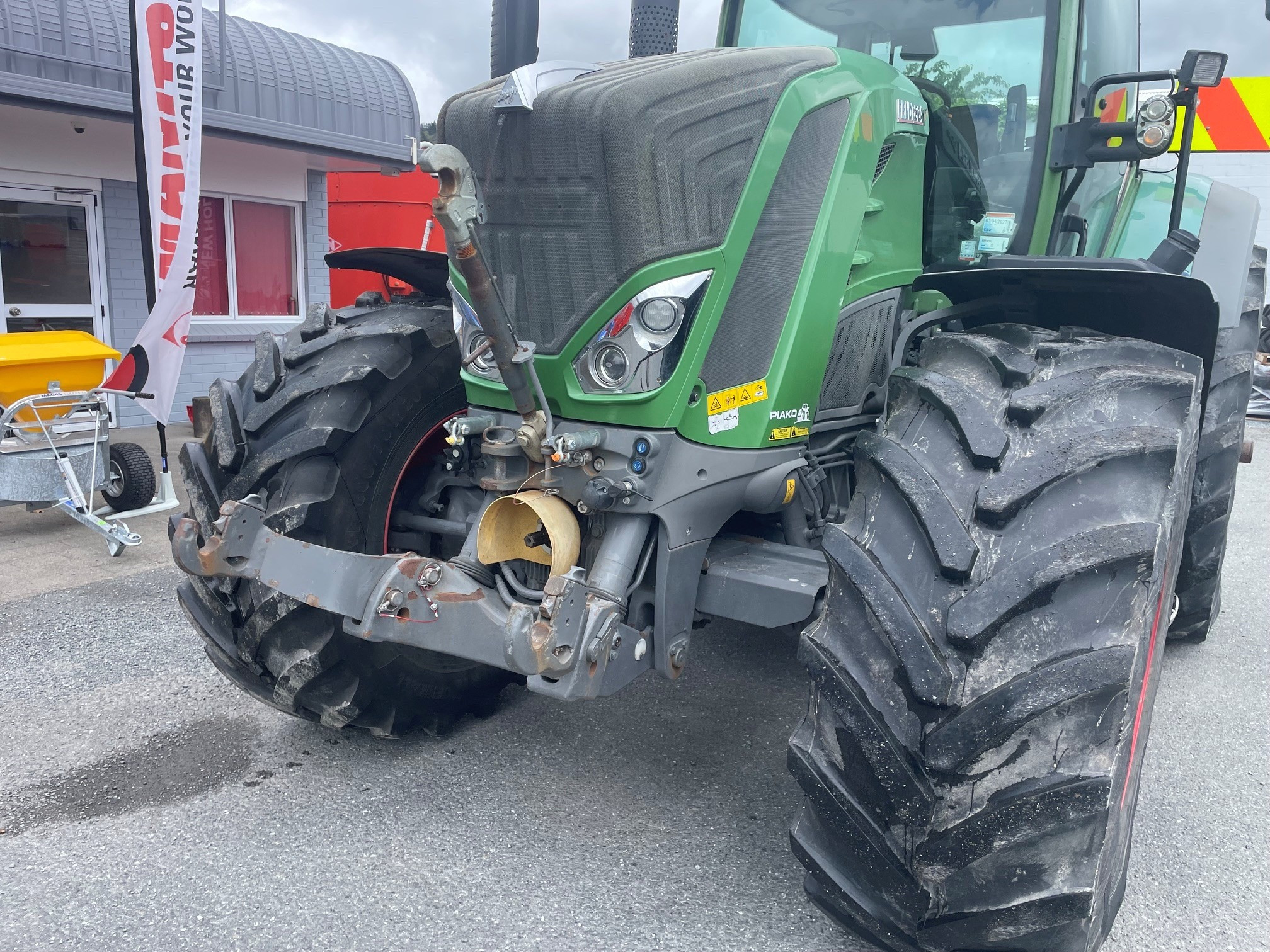 Fendt 824
